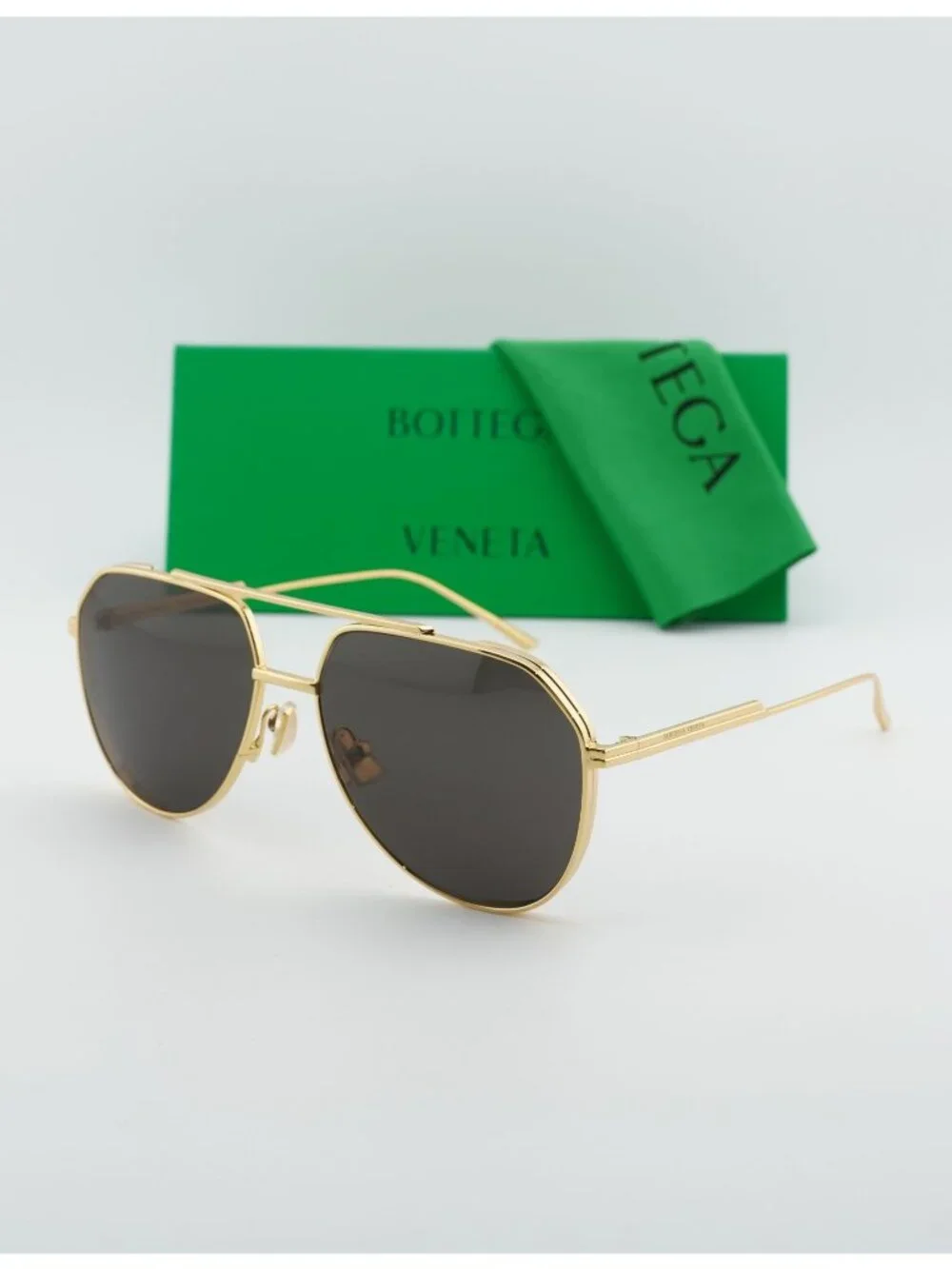 Bottega Veneta BV1465S 001 Aviator Sunglasses - Gold / Grey